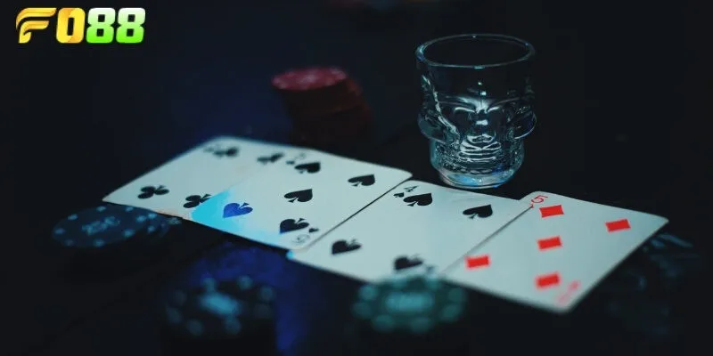 Hệ thống chat trực tuyến và bảng xếp hạng game bài thú vị